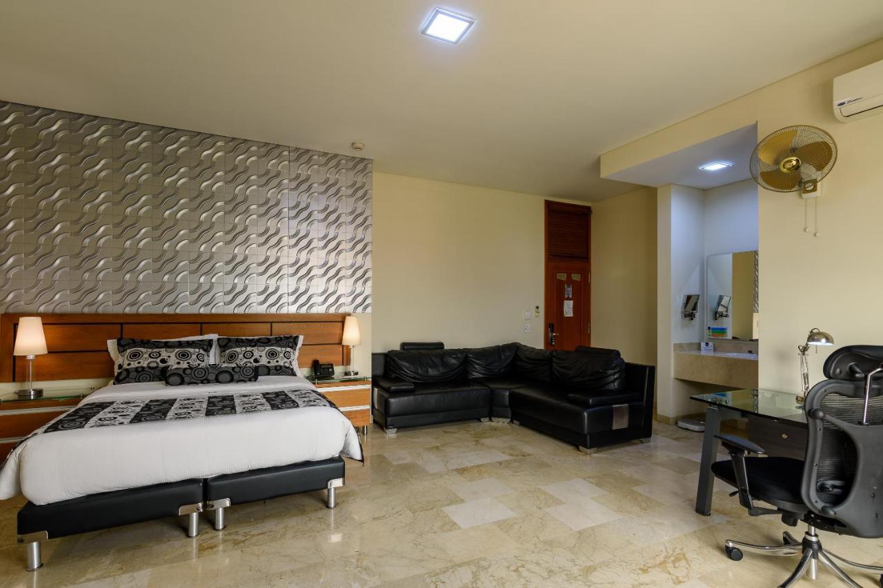 Hotel Dorado La 70 เมเดยิน ภายนอก รูปภาพ