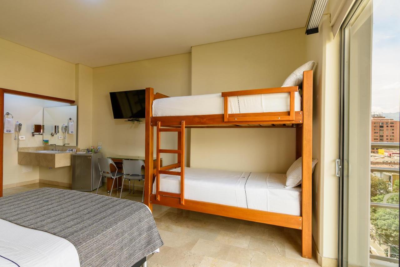 Hotel Dorado La 70 เมเดยิน ภายนอก รูปภาพ